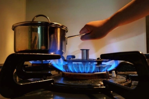 Cách kiểm tra rò rỉ gas an toàn và hiệu quả nhất tại nhà