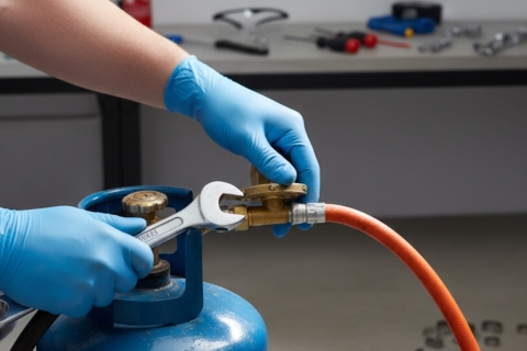 Bao lâu thay dây gas? 5 dấu hiệu không nên tiếp tục sử dụng